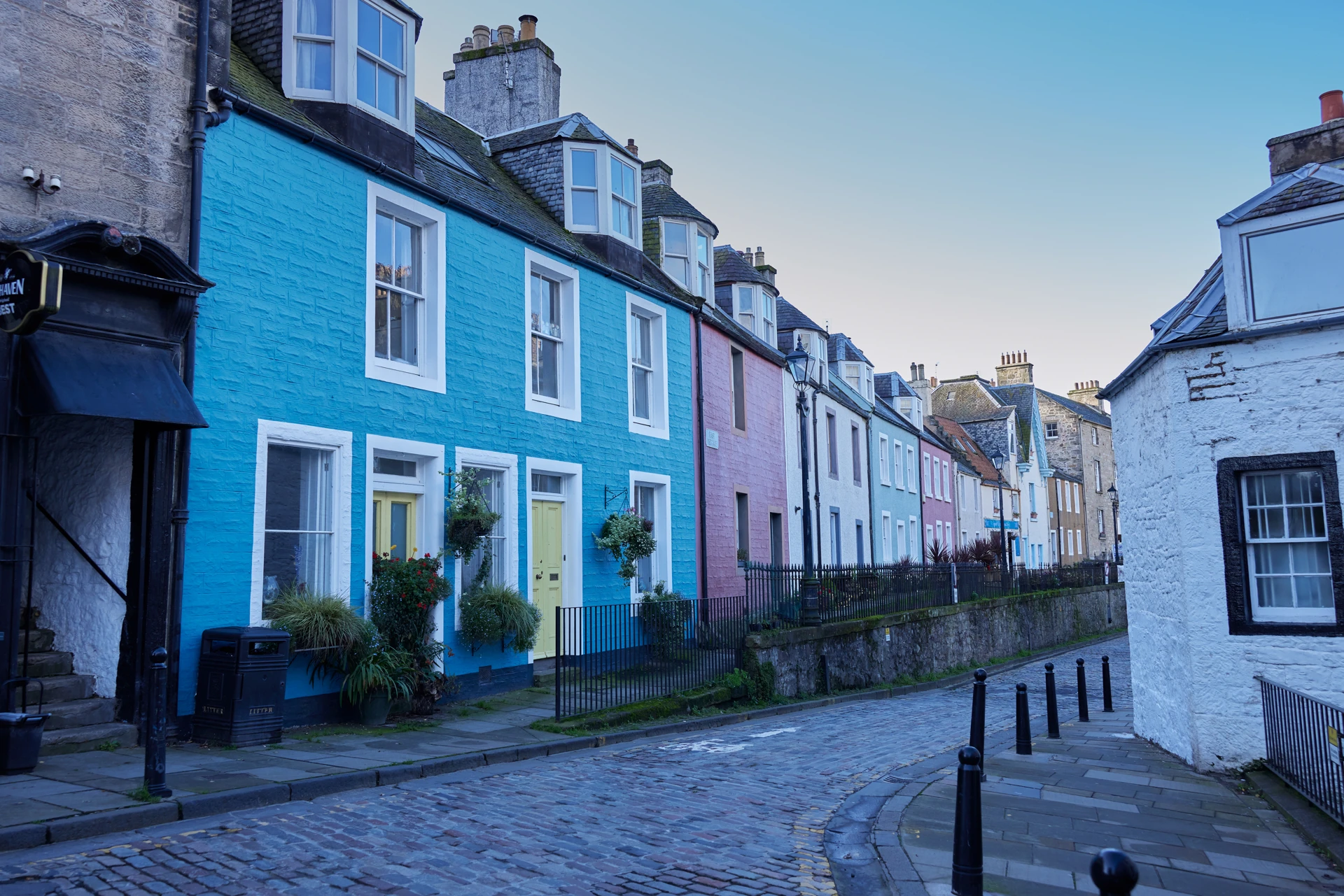 Background image - Southqueensferryhighstreet